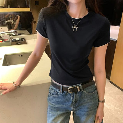 Crewneck Solid Crop Tee with Short Sleeves