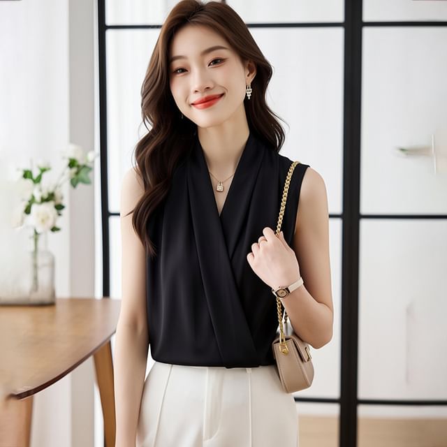 V-Neck Sleeveless Simple Blouse