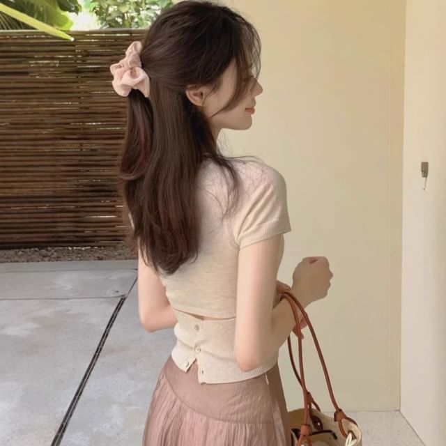 Button Back Short Sleeve Crop Knit Top