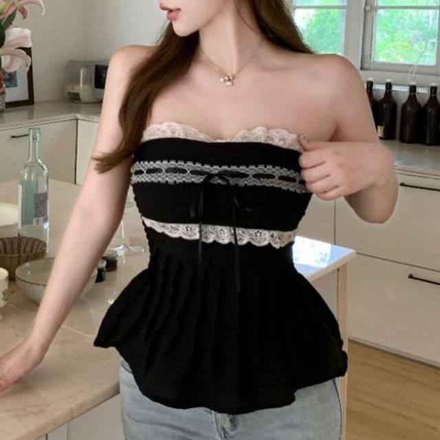 Lace Trim Pintuck Padded Crop Tube Top
