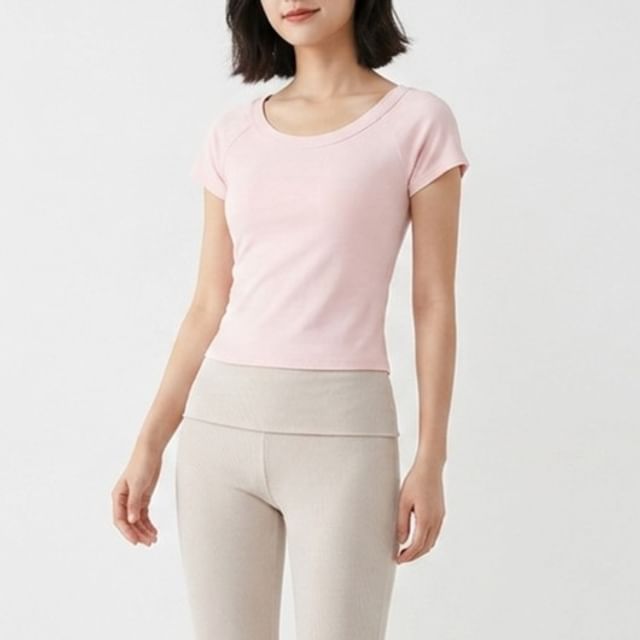 Off-Shoulder Slim Fit Short Sleeve Crop Tee