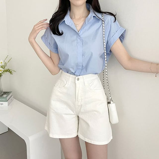 Collared Button Down Shirt with Short Sleeves