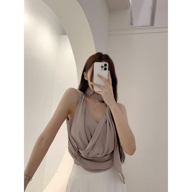 V-Neck Plain Ruched Cropped Tank Top