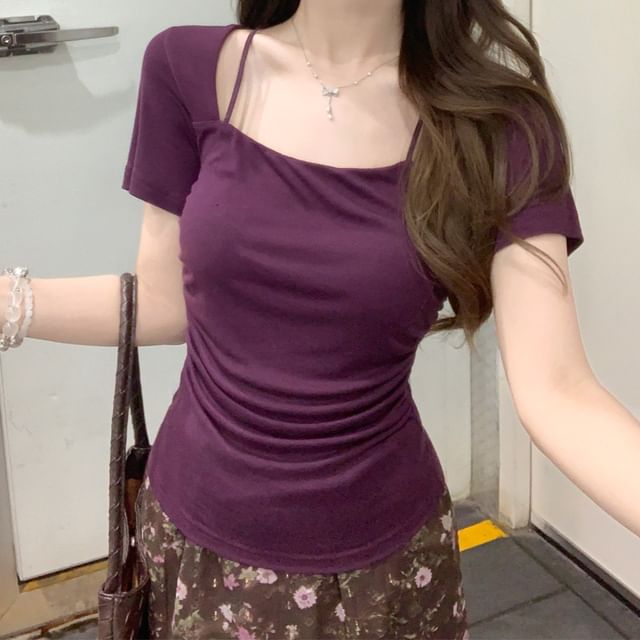 Short-Sleeve Scoop Neck Plain Crop Top