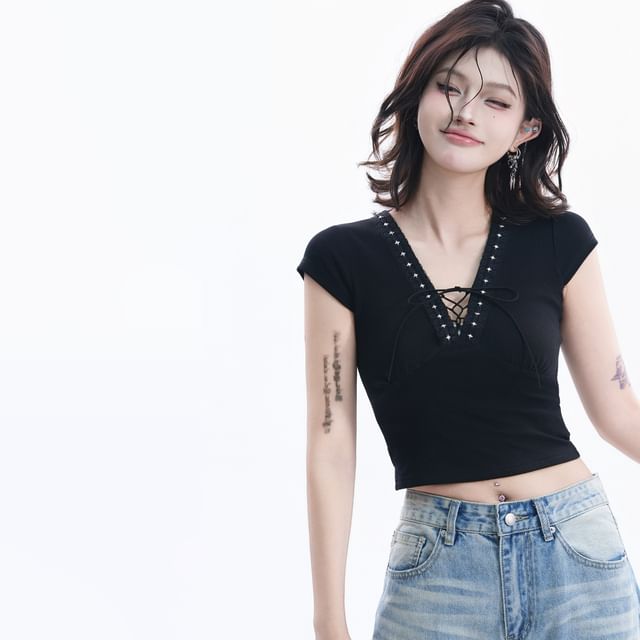 Cap-Sleeve V-Neck Plain Lace Up Crop T-Shirt