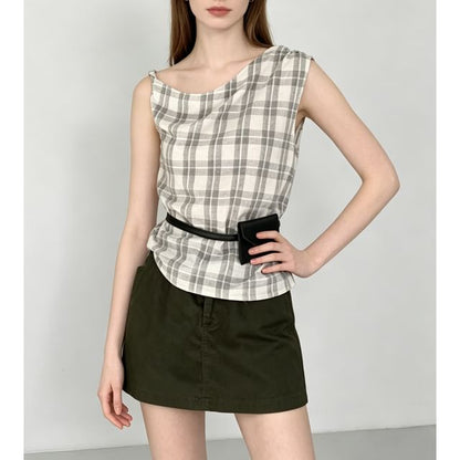 Asymmetrical Neckline Plaid Slim-Fit Tank Top