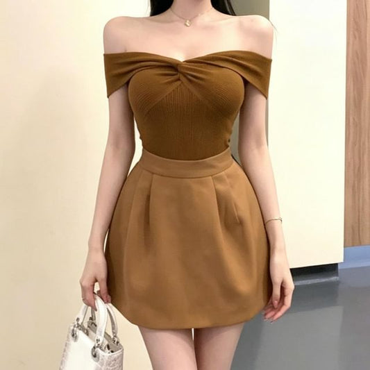 Sleeveless Off Shoulder Plain Ruched Ribbed Knit Top / High Waist Plain Pleated Mini A-Line Skirt