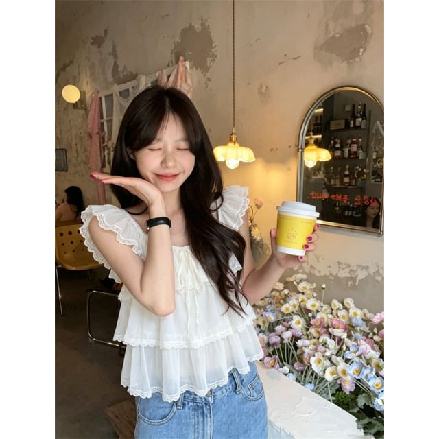 Cap-Sleeved Lace Trim Ruffle Blouse