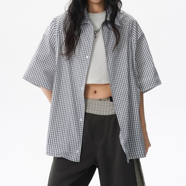 Oversized Plaid Button-Up Shirt Short Sleeve
