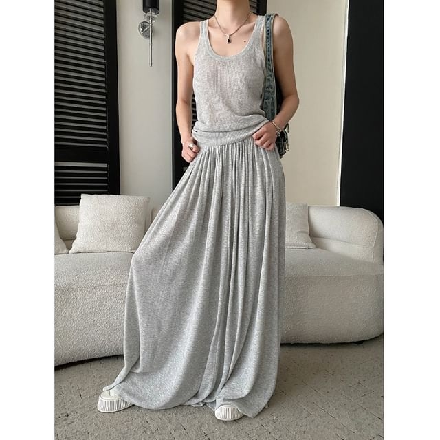 Scoop Neck Knit Top & Pleated Maxi Skirt Set
