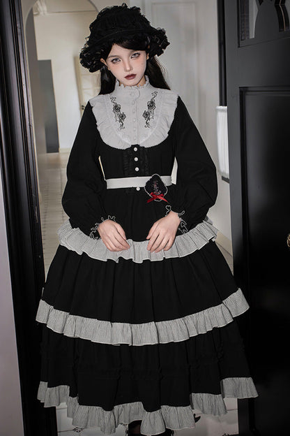 Gothic Lolita Castle Night Long-Sleeved Ruffle Embroidery Dress