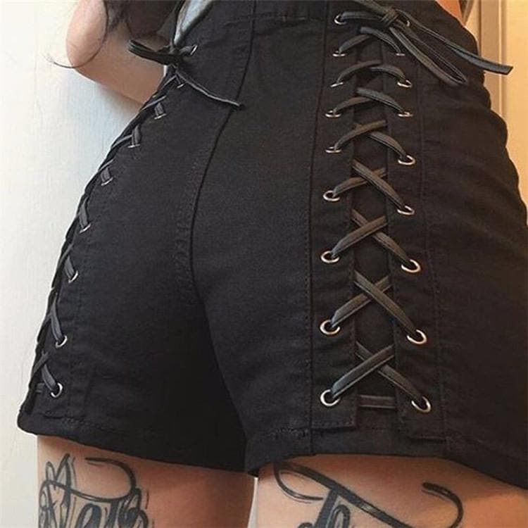 SpreePicky Black Lace-Up High Waist Shorts SP1812414