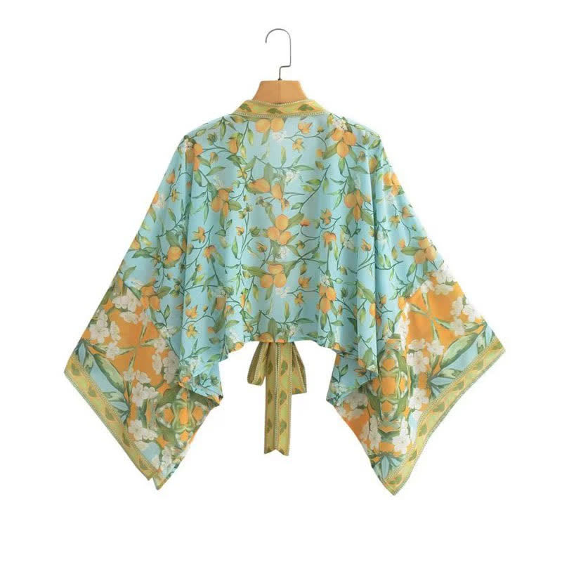 Kimono-Oberbekleidung mit Schnürung und Boho-Print