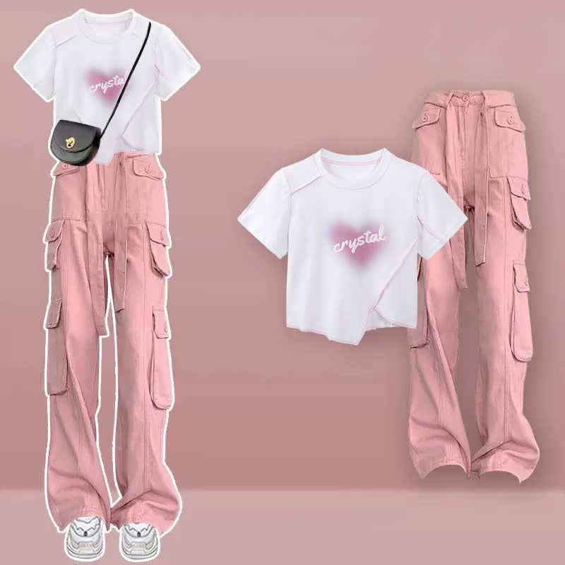 T-shirt court imprimé cœur rose Pantalon cargo rose