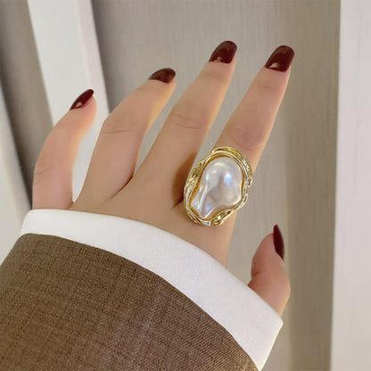 Elegant Pearl Ring