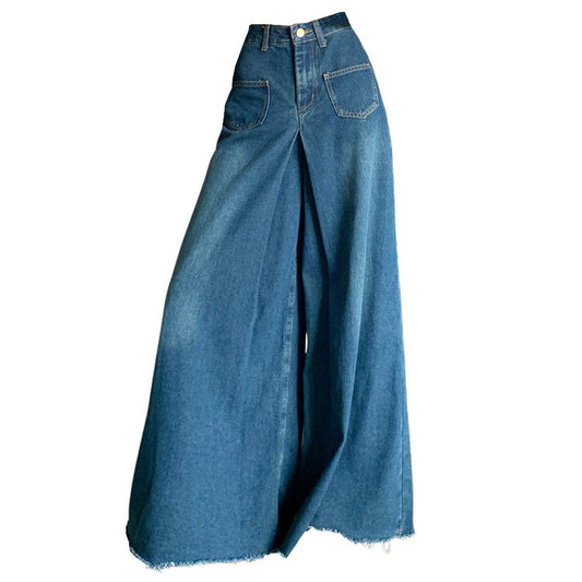 Blaue Schlagjeans aus Denim