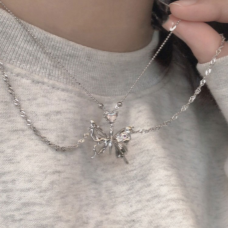 Collier Papillon Tendance