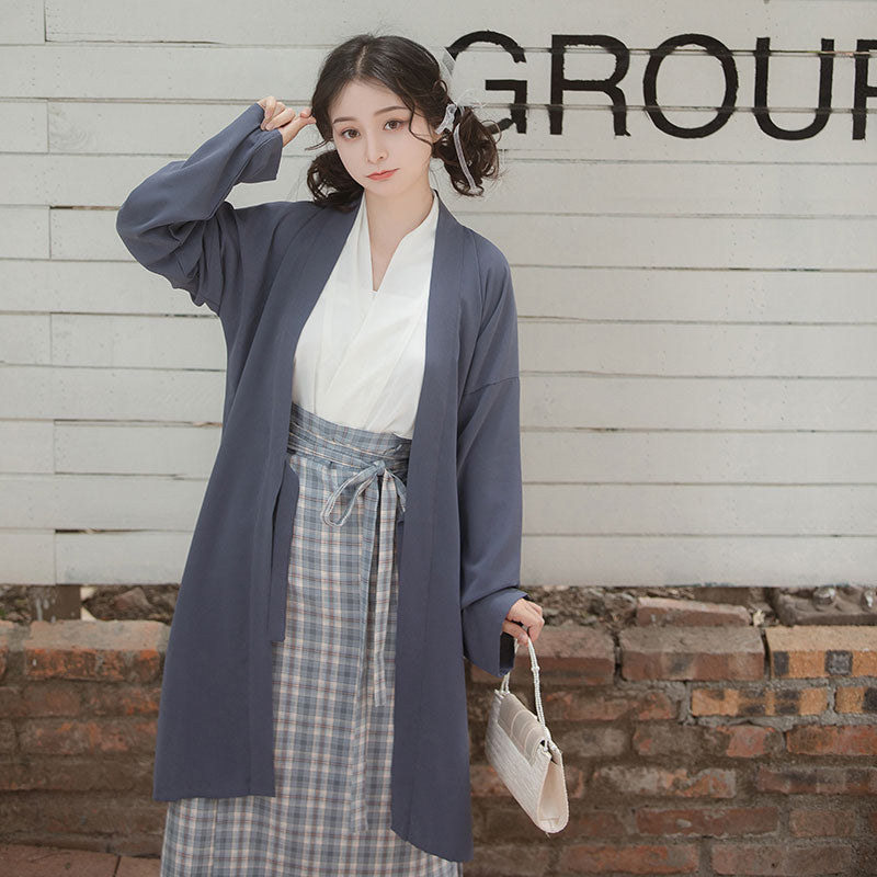 Ensemble de vêtements d'extérieur à carreaux vintage avec jupe et ceinture en quatre pièces