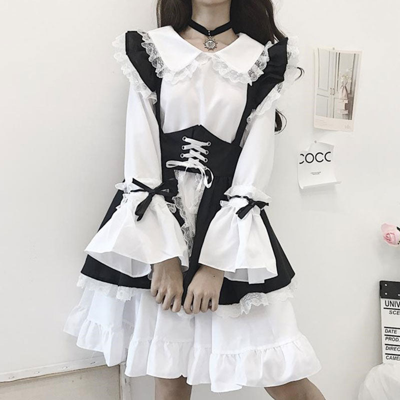 Robe de costume de soubrette gothique Lolita avec nœud papillon