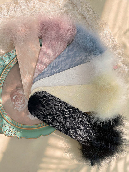 Flauschige Strümpfe mit Blumenmuster