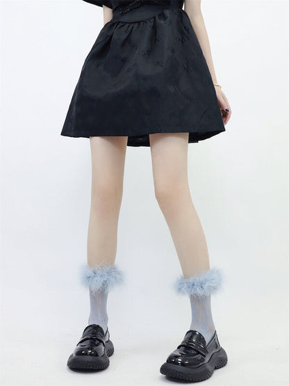 Flauschige Strümpfe mit Blumenmuster