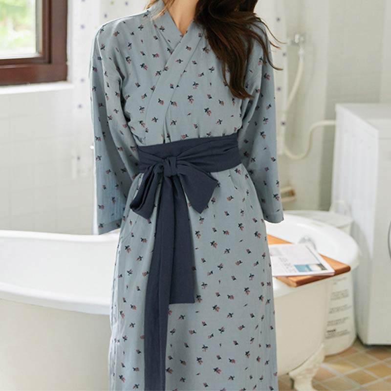 Flower Bowknot Lace Up Pajamas