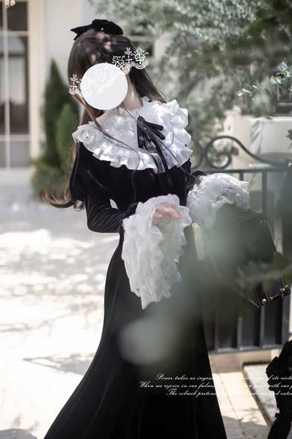 Velvet Gothic Elegant Fishtail Dress with Long Hime Sleeves and Bow - Raven-Feather Poetic Letter
