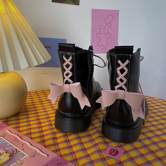 Süße Lolita-Stiefel mit flacher Plateausohle und Fliege