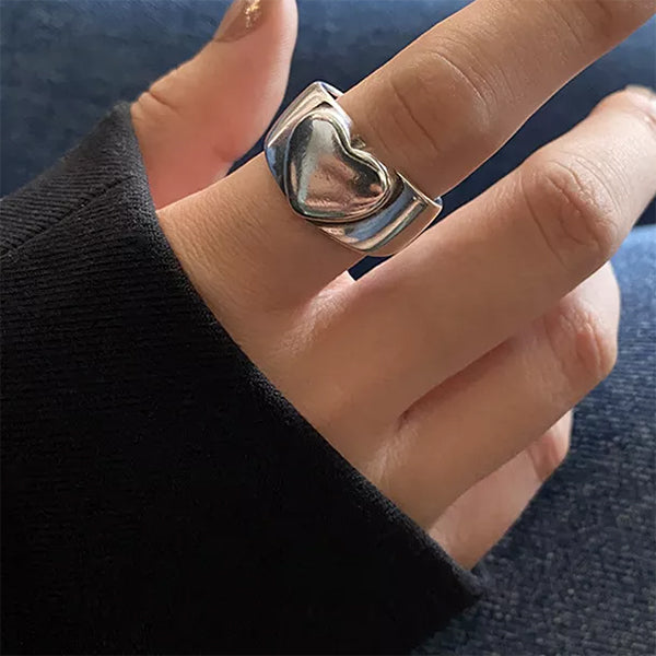 Bague épaisse en forme de cœur