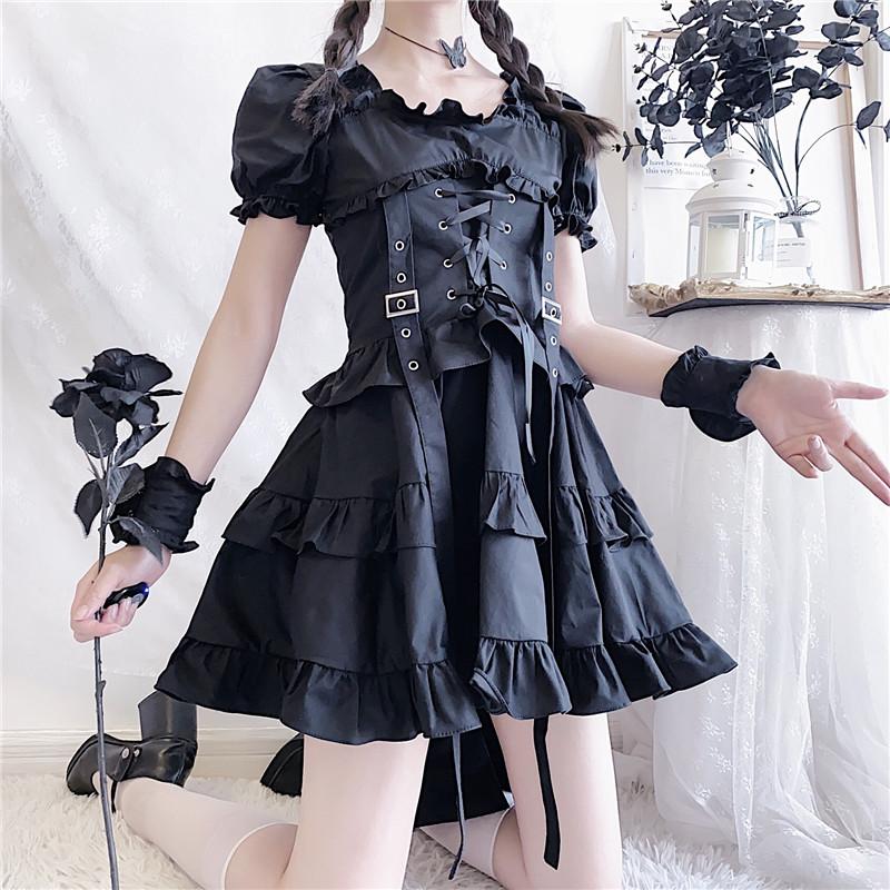 Süßes Gothic-Kleid im Y2K-Stil mit Rüschen und Schnürung und Schnalle