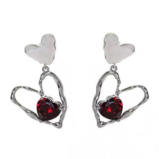 Boucles d'oreilles coeur en pierre rouge