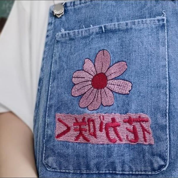 Short en jean avec broderie Sakura