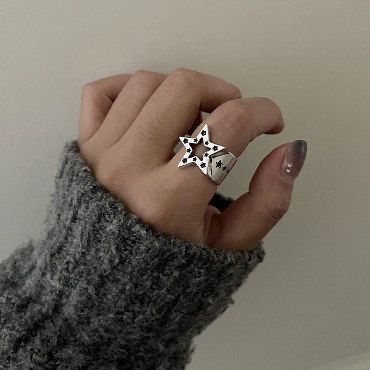 Star-Shaped Rhinestone Ring - 1 - ring