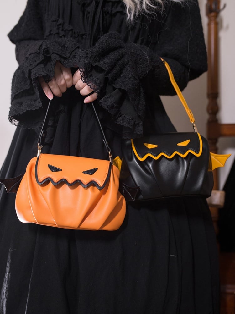 Halloween Orange Pumpkin Bat Wings Tote Bag