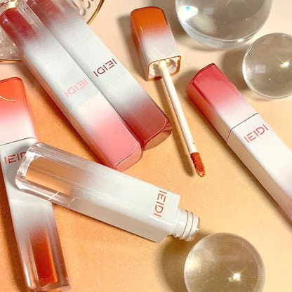 Brillant à lèvres en verre effet miroir