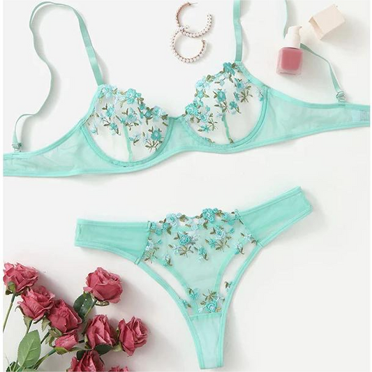 Lingerie florale mignonne et verte douce SP18627