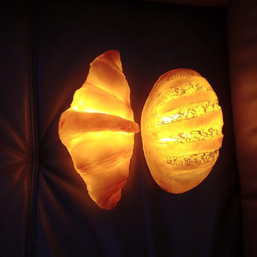 Croissant Bread Lamp MK19006