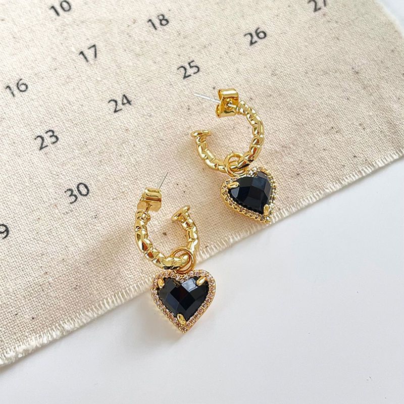 Black Sweet Heart Crystal Earrings MK18907