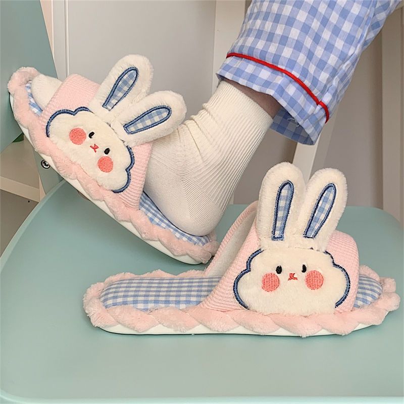 Milky strawberry slippers MK18566