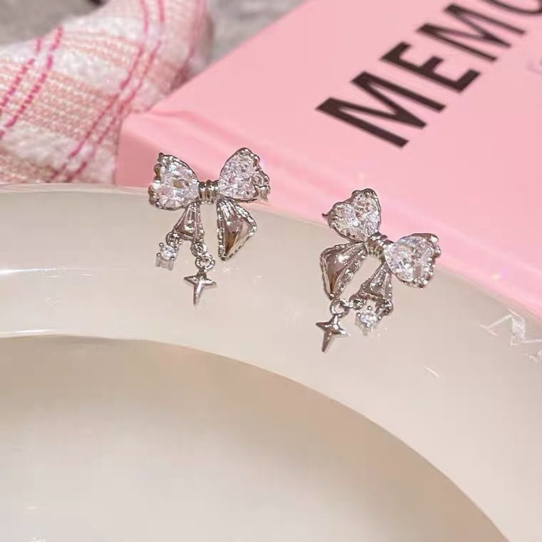 Pretty Diamond Ribbon Earrings - Heartzcore