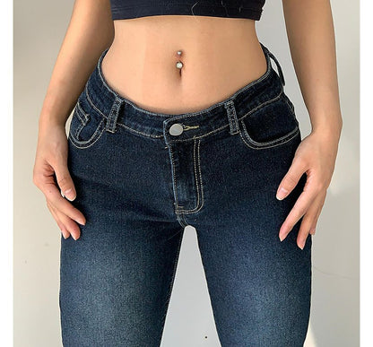 Jean slim taille basse à jambe large ZJ4
