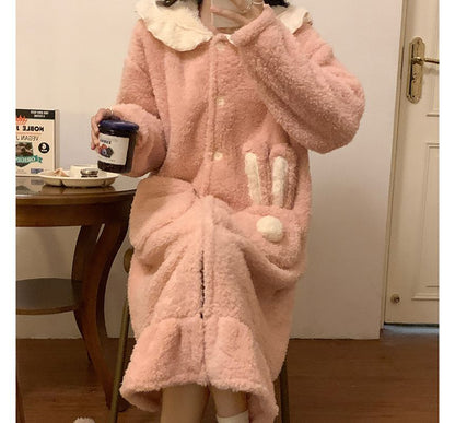 Fleece-Pyjama mit Kapuze und Hasenohren OE16