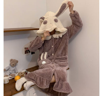 Fleece-Pyjama mit Kapuze und Hasenohren OE16