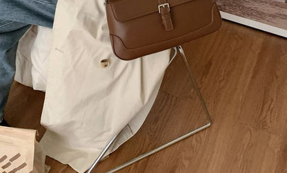 Sac à bandoulière à rabat avec boucle en similicuir IL11