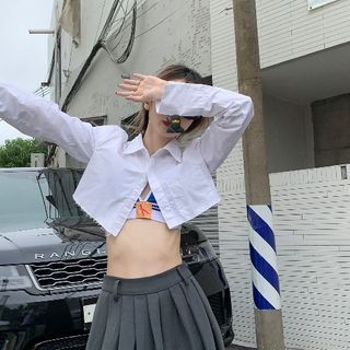 Chemise courte unie à manches longues / Jupe trapèze longue plissée taille haute WI30