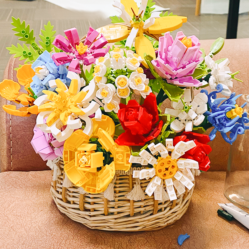 DIY Handmade Building Block Bouquet