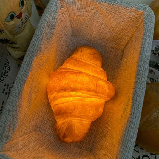 Croissant Bread Lamp MK19006