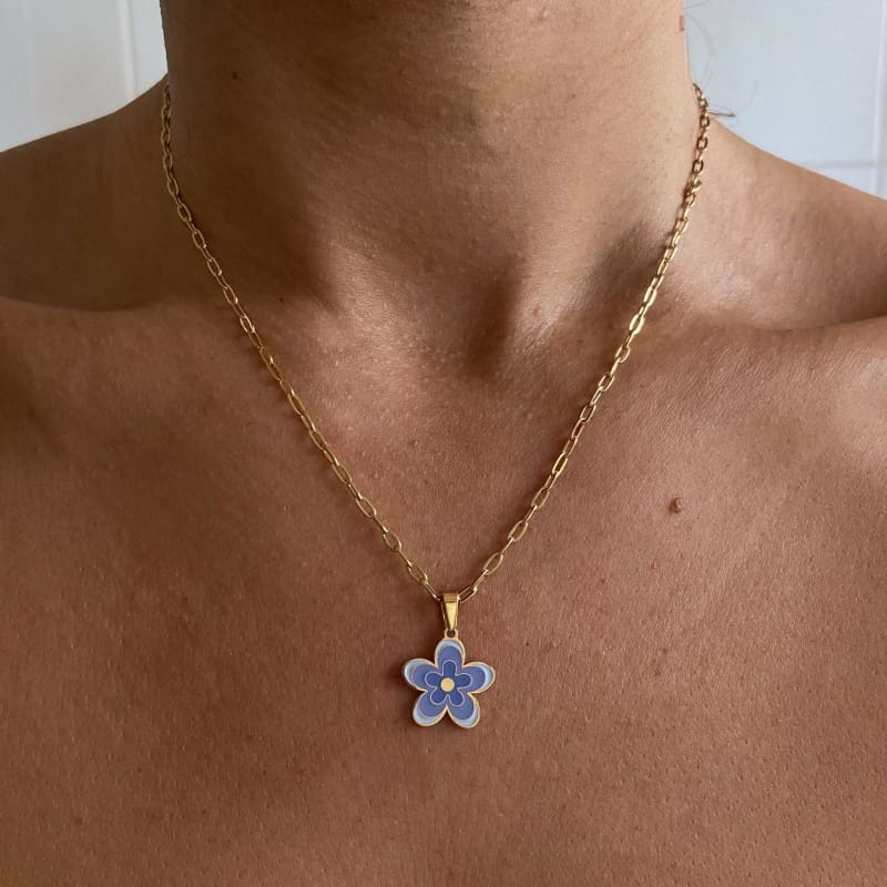 Gold Chain Flower Pendant Necklace