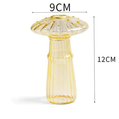 Vase en verre en forme de champignon