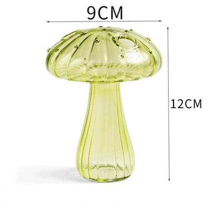 Vase en verre en forme de champignon